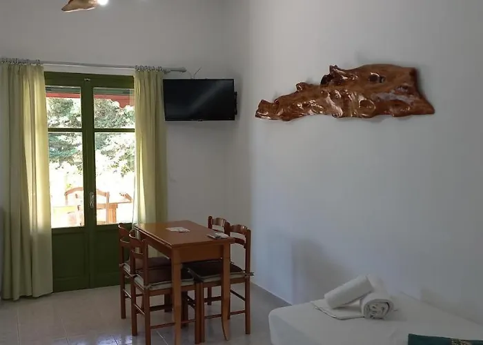 Leros Eleonas أليندا