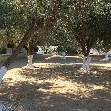 Leros Eleonas 아파트