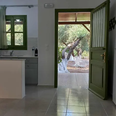 Leros Eleonas Апартаменты Алинда